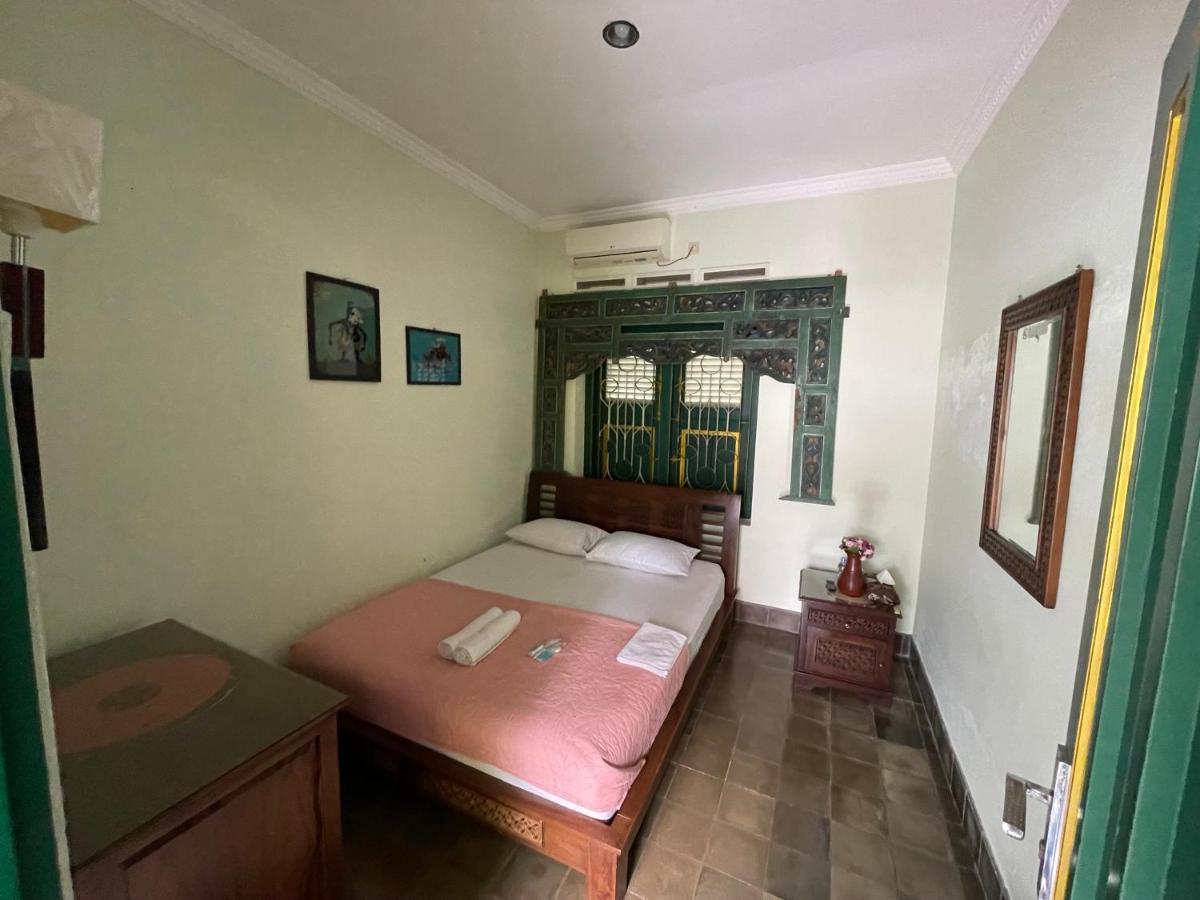 Pamularsih Homestay Yogyakarta Ngoại thất bức ảnh