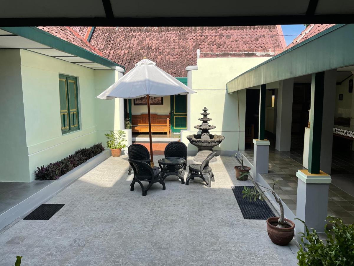 Pamularsih Homestay Yogyakarta Ngoại thất bức ảnh
