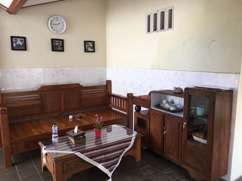 Pamularsih Homestay Yogyakarta Ngoại thất bức ảnh