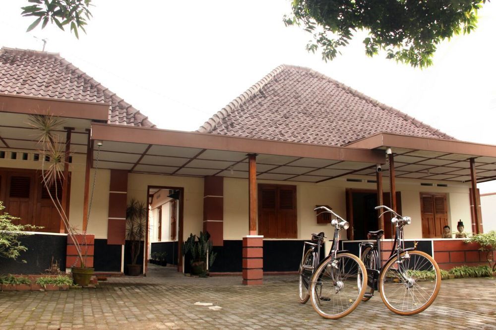 Pamularsih Homestay Yogyakarta Ngoại thất bức ảnh